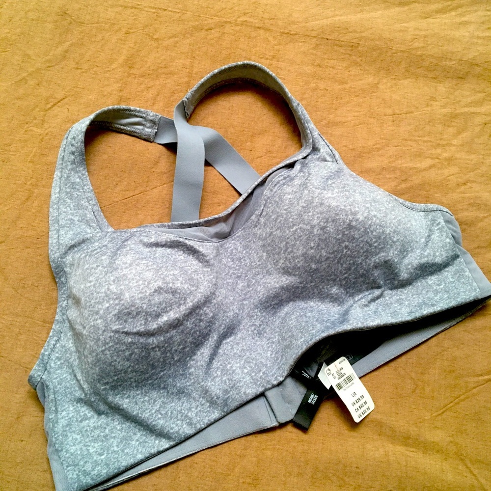 Victoria’s Secret Pink Sport Ultimate Lightly lined Heather Grey Sports Bra
